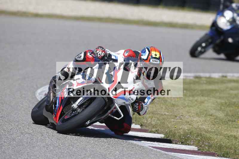 /01 02.04.2026 MAZ ADR/Gruppe gelb Gruppe gruen/Instruktoren